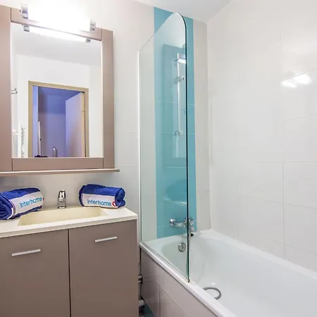 Apartment Les Marines De Gassin-8 By Interhome شقة